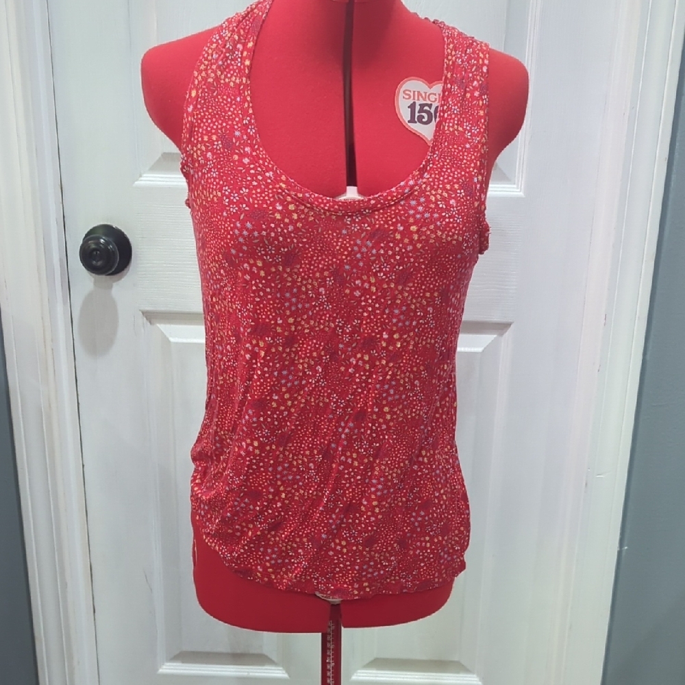 Red Sleeveless Women's Top